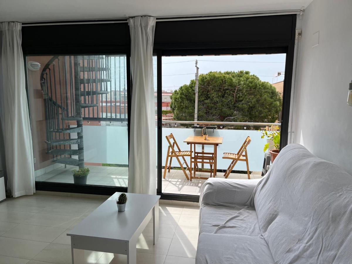 Atico En Cubelles Playa Apartment Exterior foto