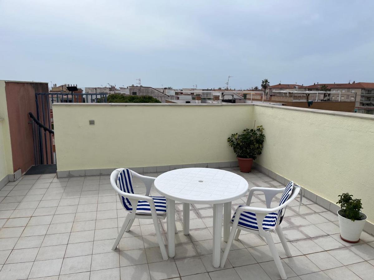 Atico En Cubelles Playa Apartment Exterior foto