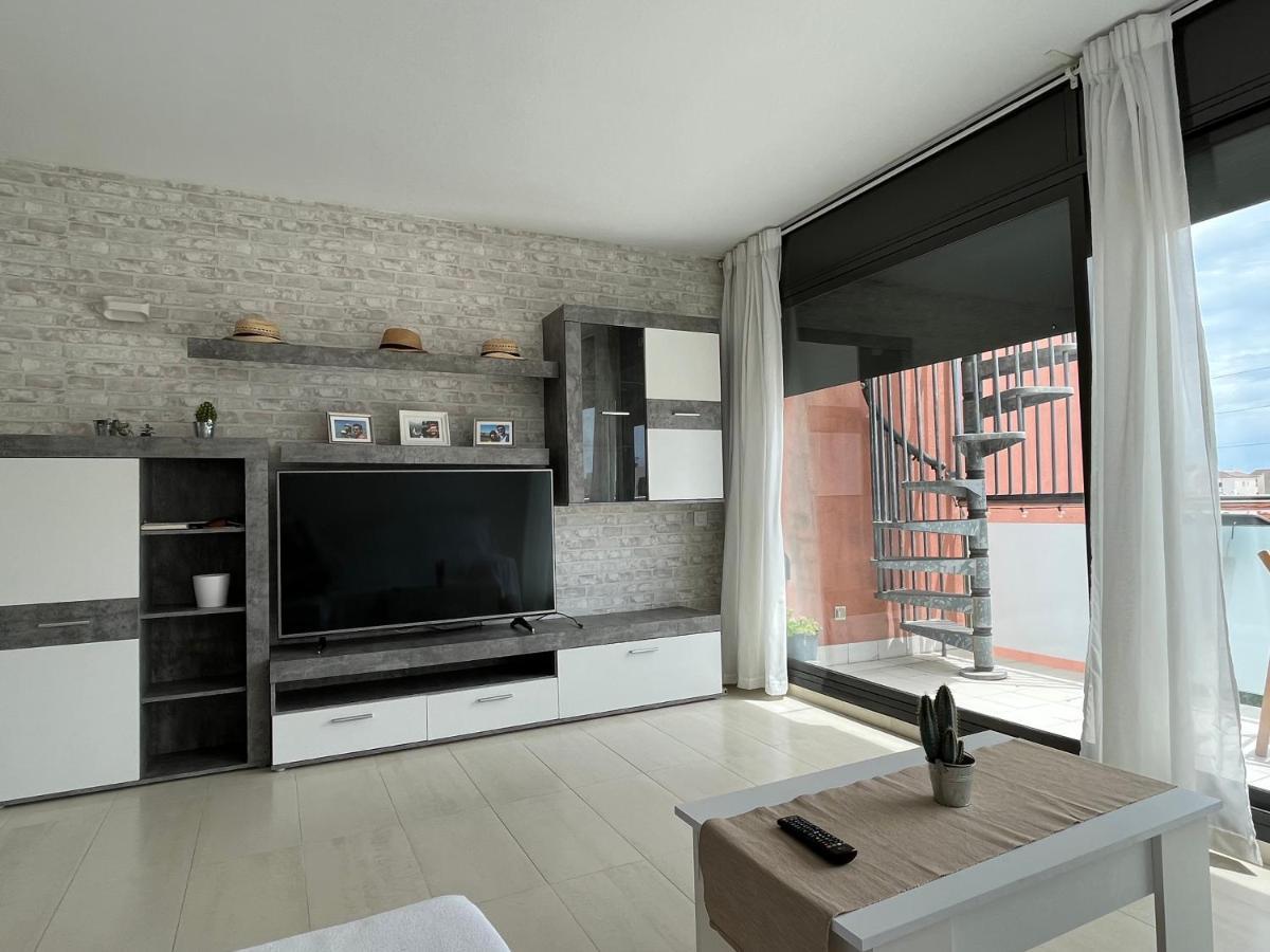 Atico En Cubelles Playa Apartment Exterior foto